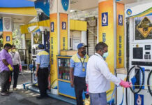 पेट्रोल हुआ 8 रूपये सस्ता- दिल्ली में केजरीवाल सरकार का बड़ा फैसला