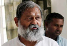 हरियाणा के स्वास्थ्य मंत्री अनिल विज ने मांगी Covaxin की 10 लाख और खुराक