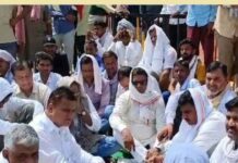 राजस्थान: दलित छात्रा की गैंगरेप के बाद हत्या, आरोपियों में 2 पुलिसकर्मी शामिल राजस्थान: दलित छात्रा की गैंगरेप के बाद हत्या, आरोपियों में 2 पुलिसकर्मी शामिल