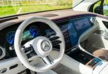 15 सितंबर को आने वाली है धांसू Electric SUV, सिंगल चार्ज में चलेगी 590 KM 15 सितंबर को आने वाली है धांसू Electric SUV, सिंगल चार्ज में चलेगी 590 KM