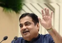 आ रही है खास फ्यूल पर चलने वाली कार, खुद नितिन गडकरी करेंगे लॉन्च आ रही है खास फ्यूल पर चलने वाली कार, खुद नितिन गडकरी करेंगे लॉन्च