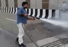 गुरुग्राम में चलती कार में लगी आग: पांच युवकों ने कूदकर बचाई जान; फायर ब्रिगेड की गाड़ी ने पहुंचकर बुझाई App Install Banner