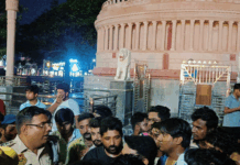 जींद में रात को बढ़ाई गई मस्जिदों की सुरक्षा: हिंदू संगठन कार्यकर्ताओं का प्रदर्शन; बाजार बंद कराने की धमकी, पुलिस अलर्ट App Install Banner