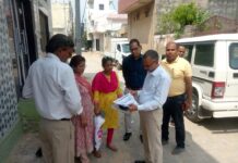 नूंह के तावड़ू में मतदाता सर्वे कार्य का निरीक्षण: एसडीएम को 2 बीएलओ मिले गैरहाजिर; विभागीय कार्रवाई के निर्देश दिए App Install Banner