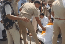 सोनीपत में मुरथल टोल प्लाजा पर हंगामा: NH-44 जाम कर बैठे ग्रामीणों पर पुलिस ने भांजी लाठियां; कई हिरासत में, टैक्स वसूली का विरोध App Install Banner